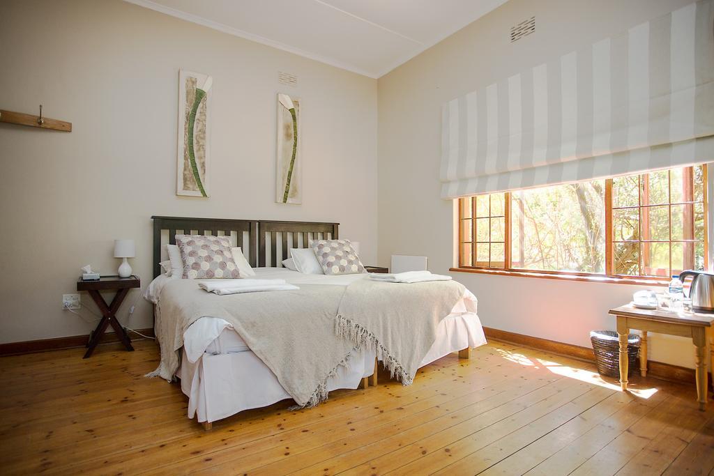 סטלנבוש Dirtopia Trail Lodge מראה חיצוני תמונה