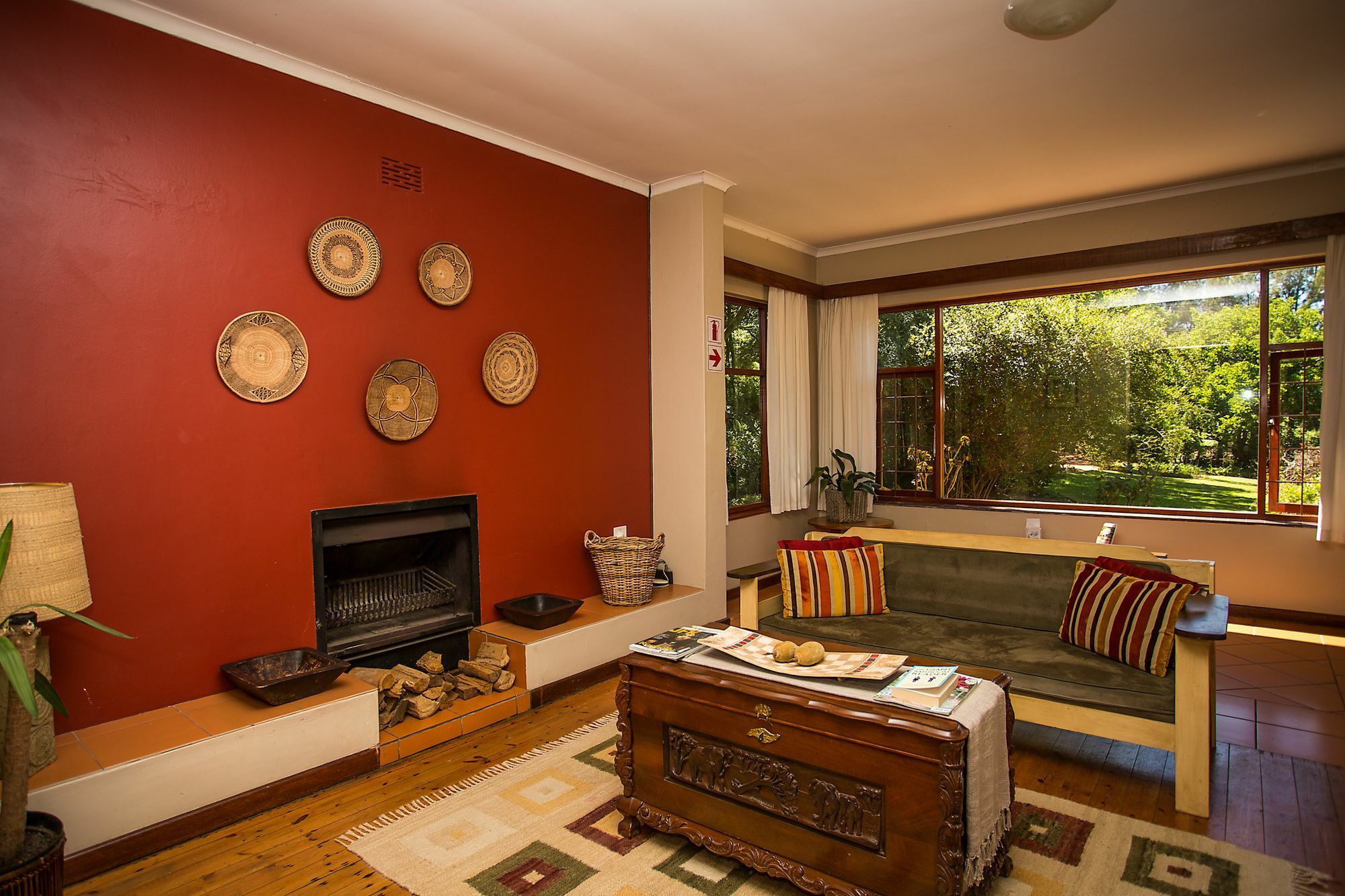 סטלנבוש Dirtopia Trail Lodge מראה חיצוני תמונה