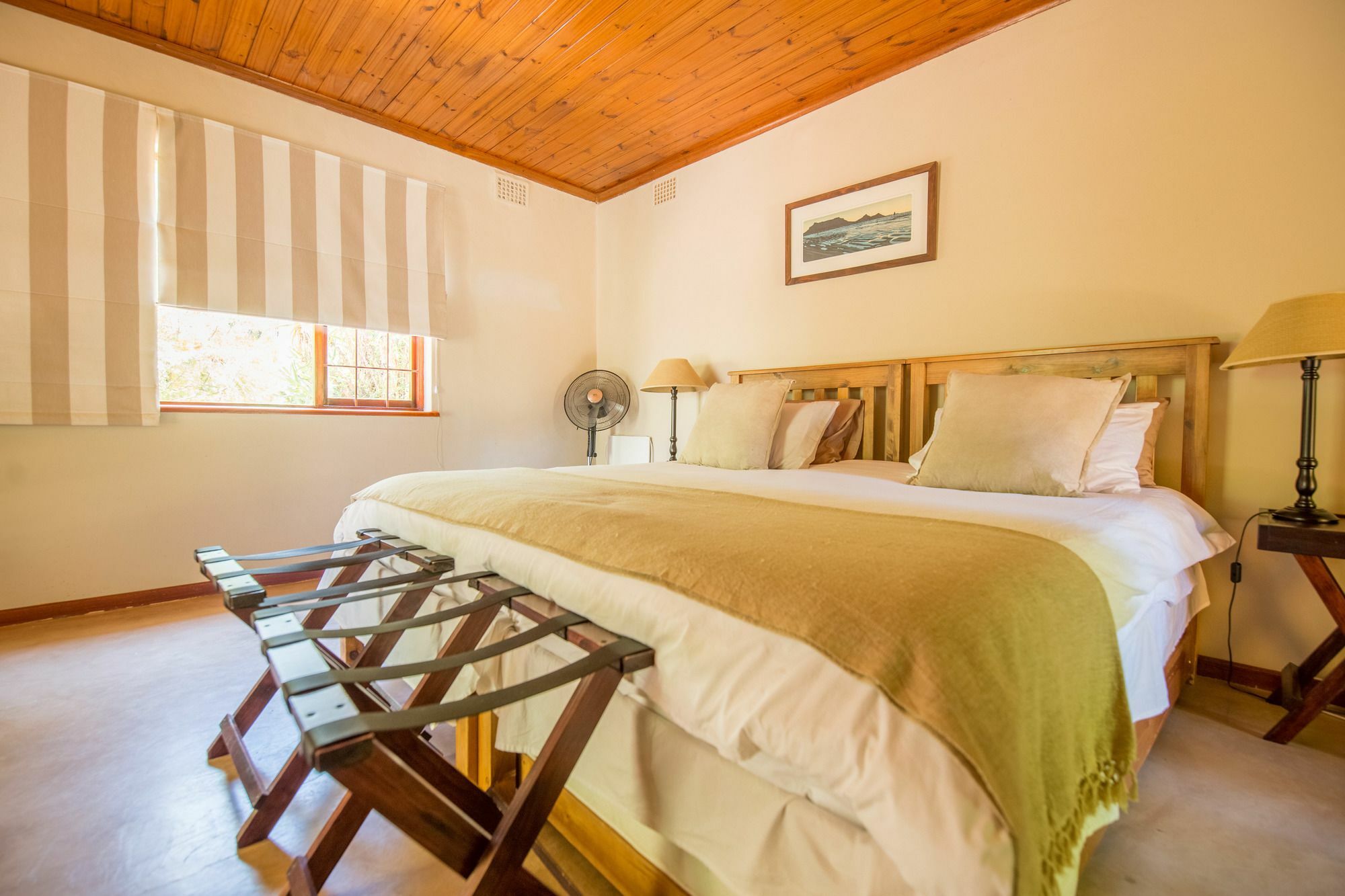 סטלנבוש Dirtopia Trail Lodge מראה חיצוני תמונה