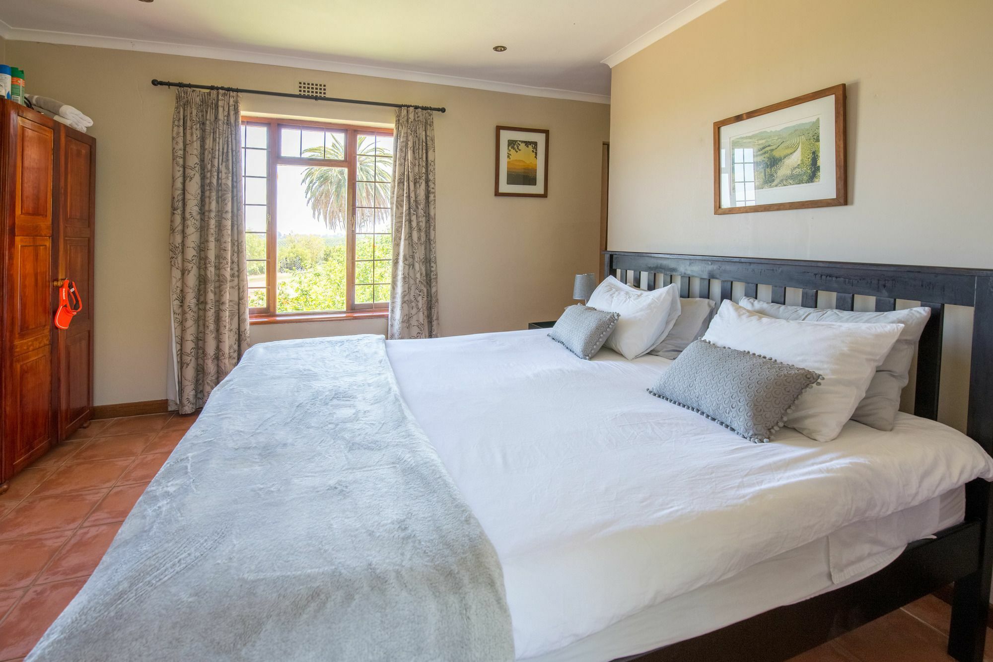 סטלנבוש Dirtopia Trail Lodge מראה חיצוני תמונה