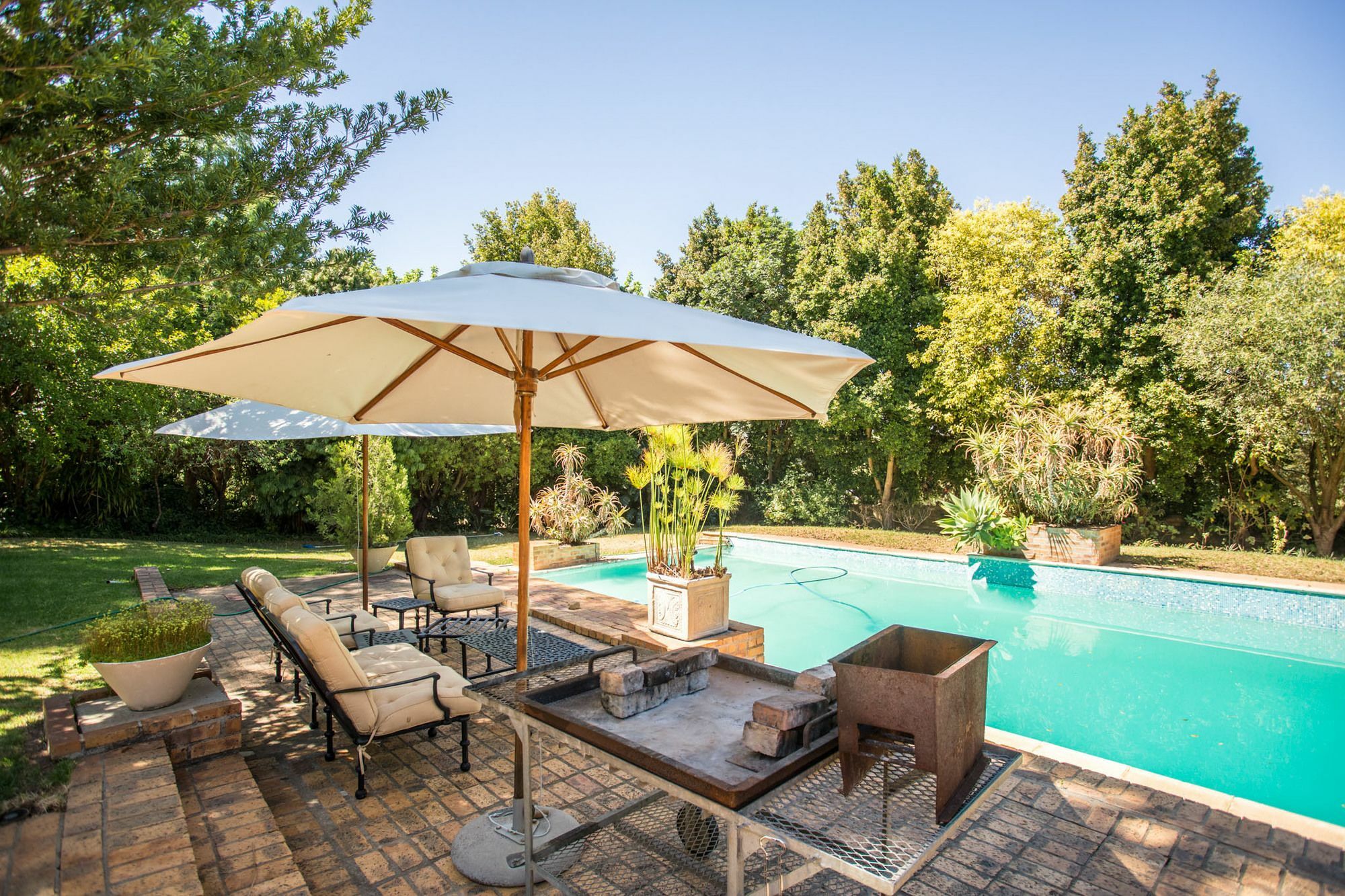 סטלנבוש Dirtopia Trail Lodge מראה חיצוני תמונה