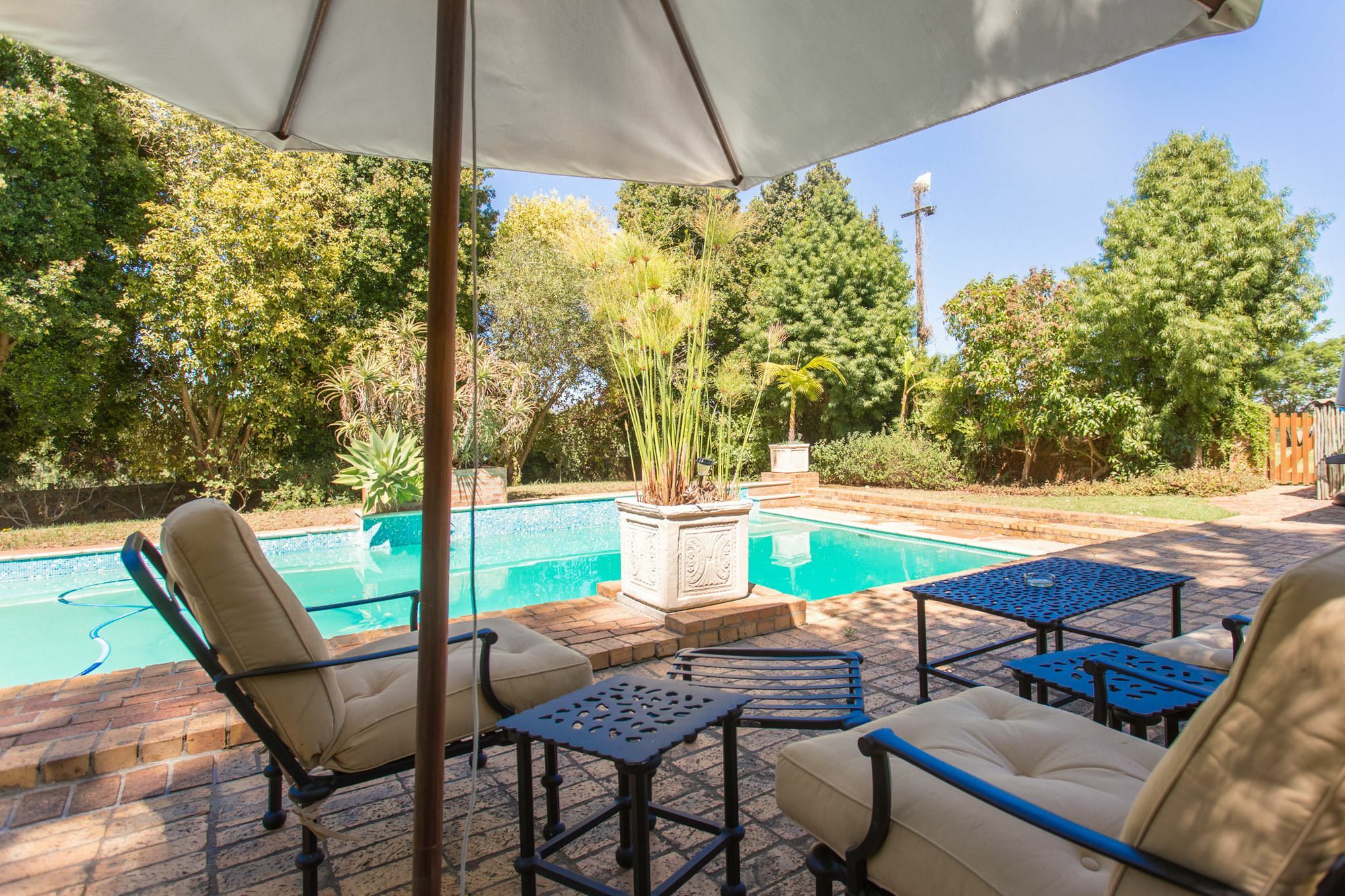 סטלנבוש Dirtopia Trail Lodge מראה חיצוני תמונה